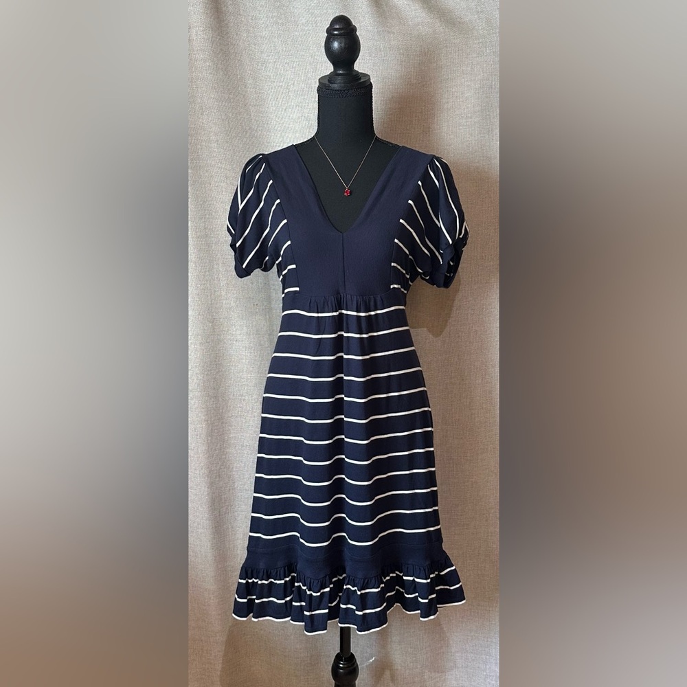 Juicy Couture•short sleeved striped dress•women’s medium•navy & white•tie back